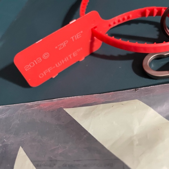 Blue Off-White Silicone Industrial Keychain - Picture 3 of 5